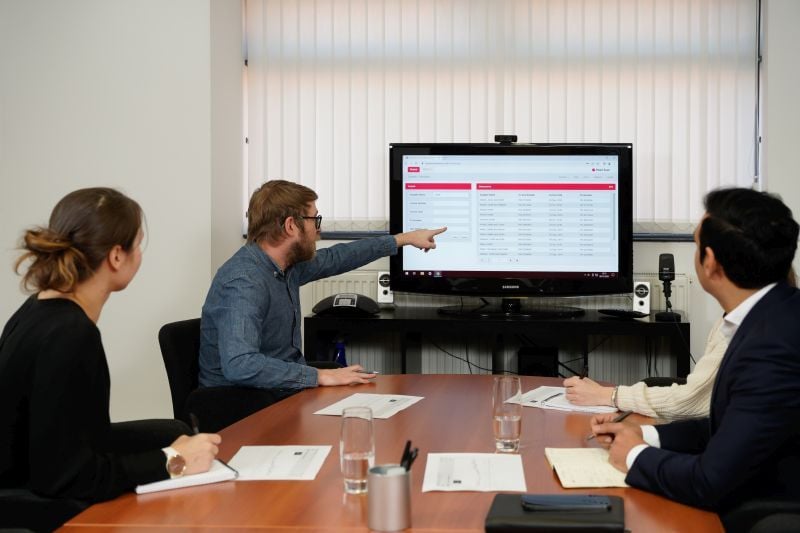 document scanning-service helping customers
