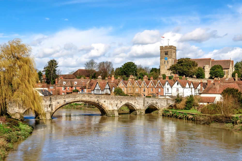 Small Bridge and house shown in the Kent county region